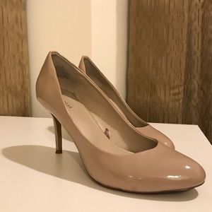 [Express] Nude Heels